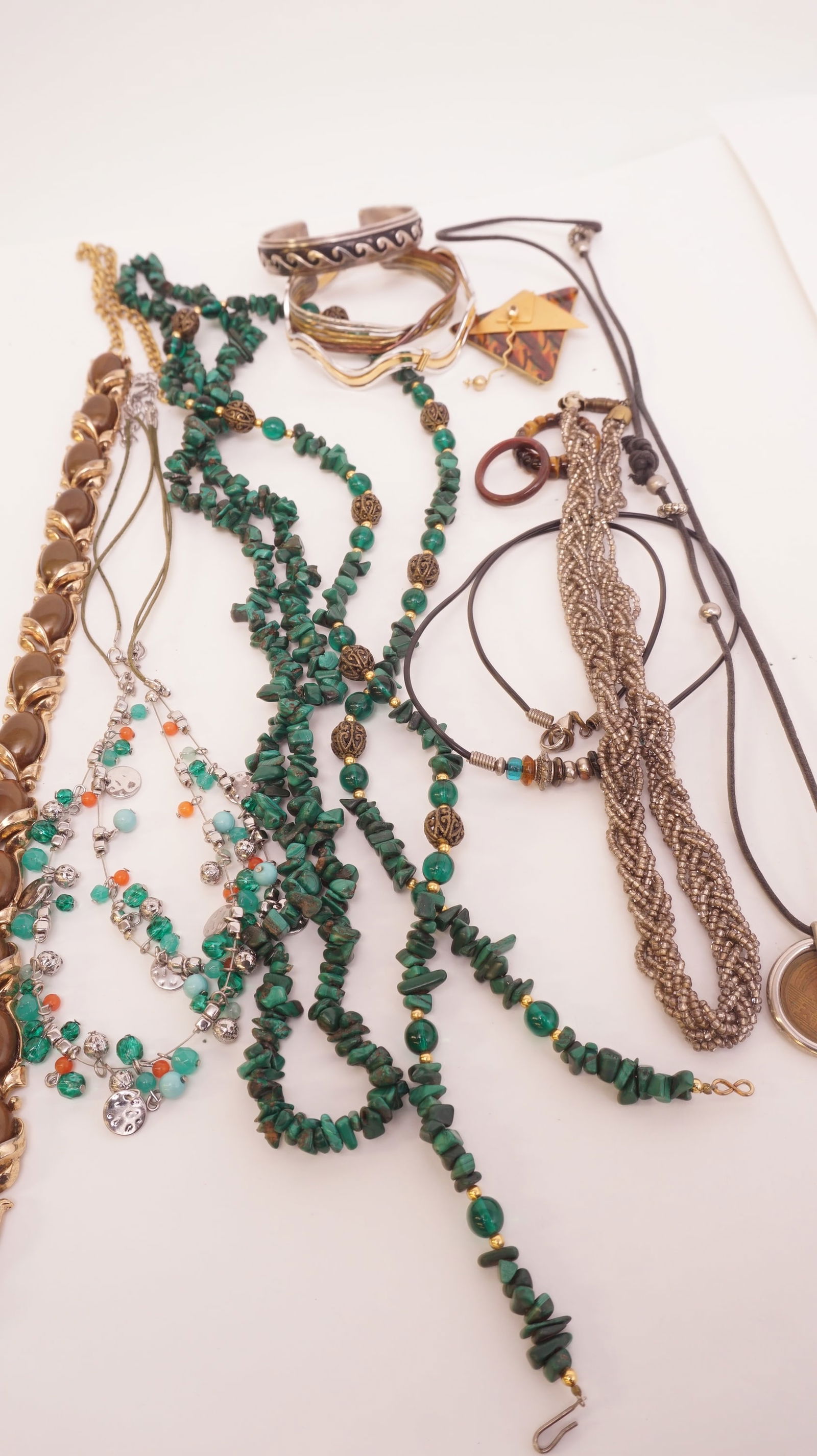Authentic Vintage Beaded Costume Jewelry Assortment. (1 of 3)
