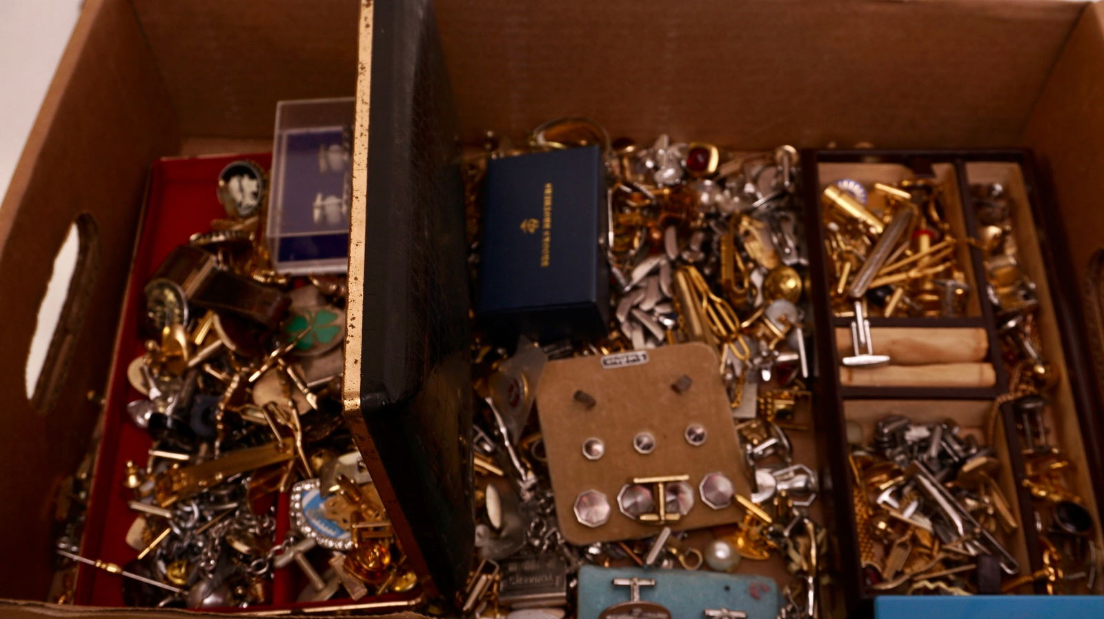 Men Tie Tacks - Cuff lInks - Jewelry Large Assorted lot (1 of 4)