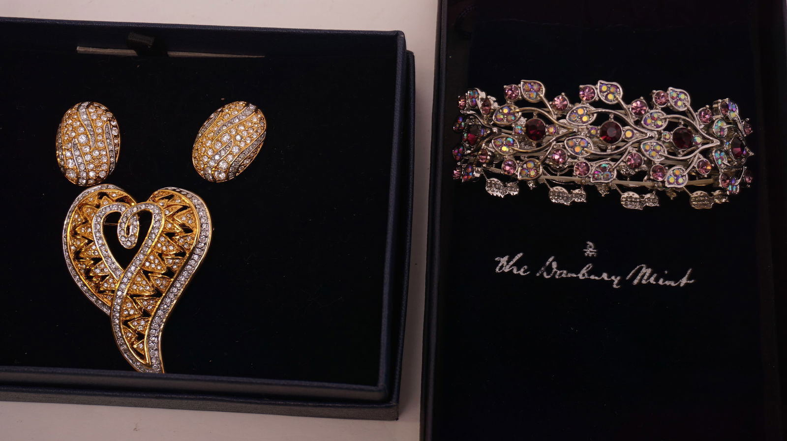 Danbury Mint Crystal Jewlery (1 of 3)