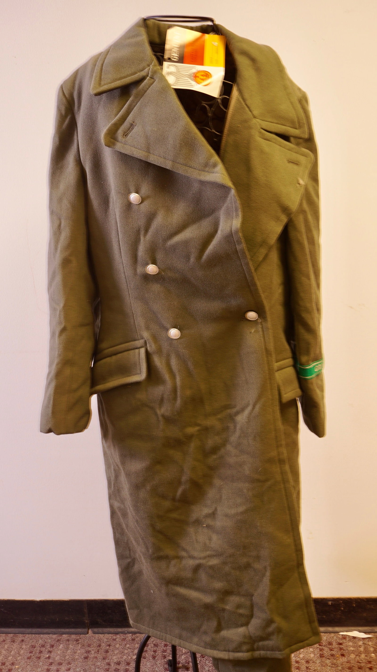 East German Government Issue Winter Coat Size medium: East German Government Issue Winter Coat Size medium