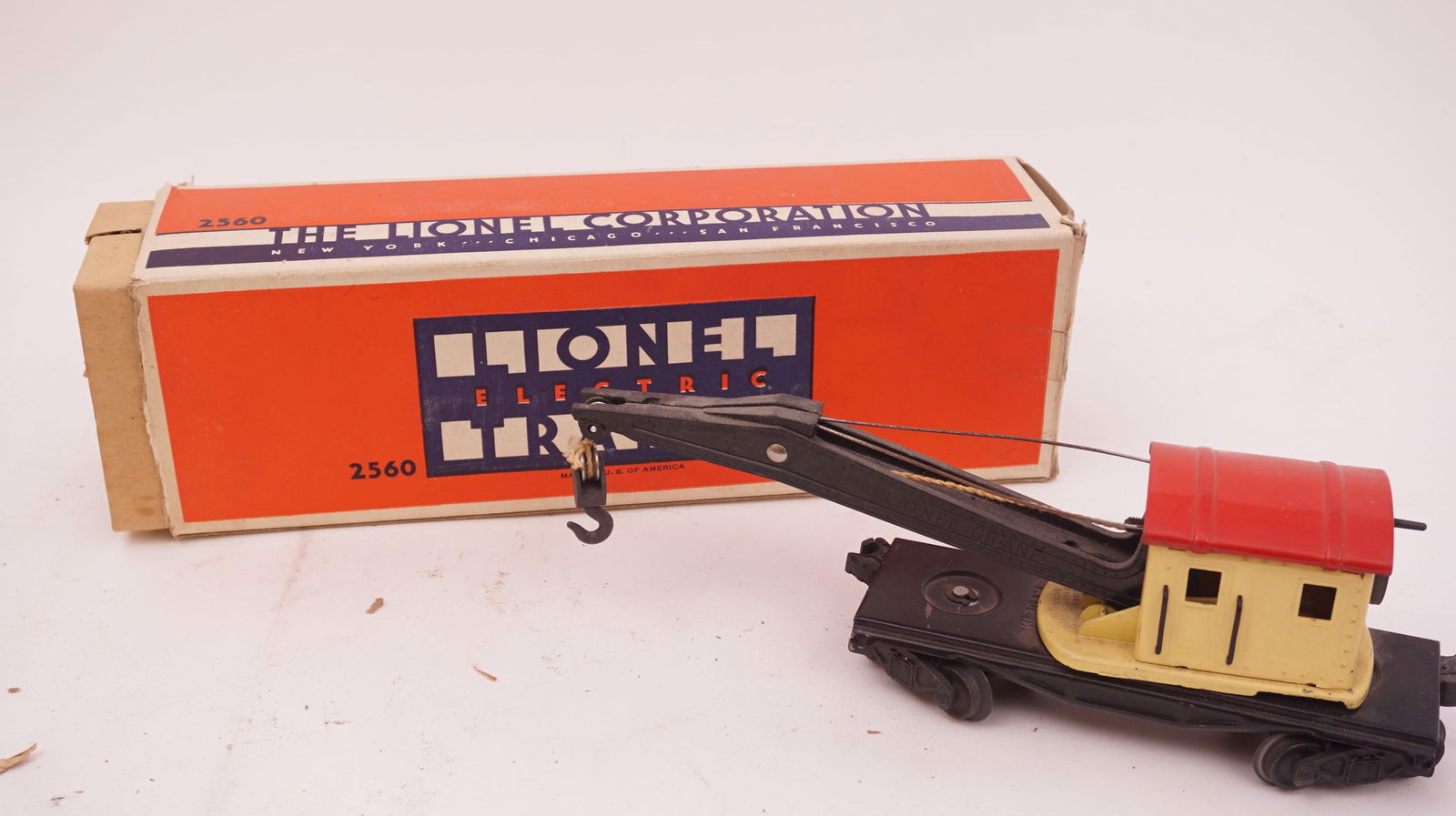 Lionel Trains Number 2560 Operating Work Crane (1 of 1)