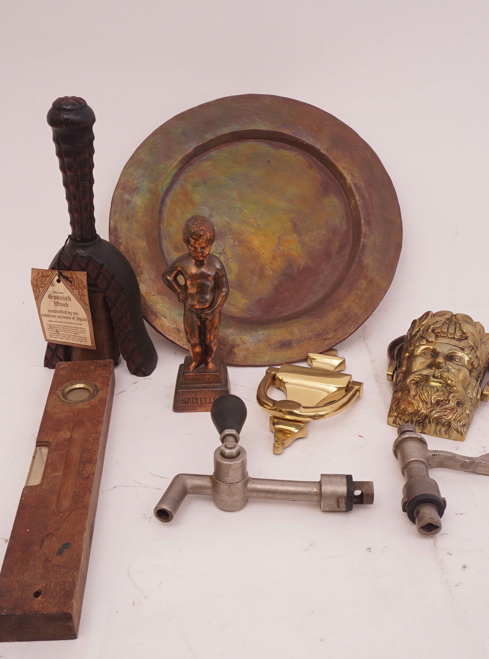 Lot of Copper & Brass Home Accessories: Lot of Copper & Brass Home Accessories