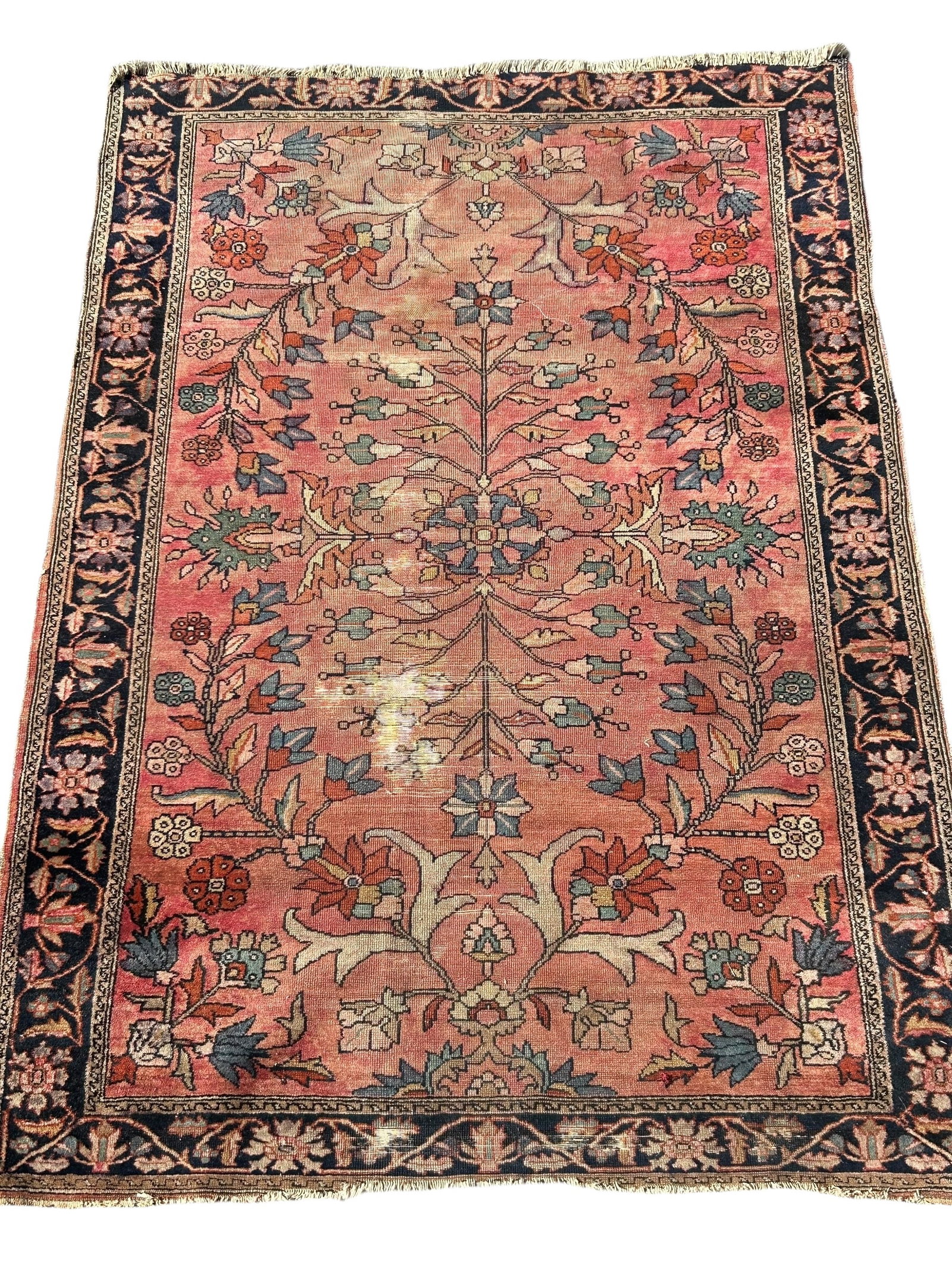 Floral Art Deco Rug: Floral Art Deco Rug Measures 4.25' x 6'2" (51" x 75") Rug has been measured with out fringe