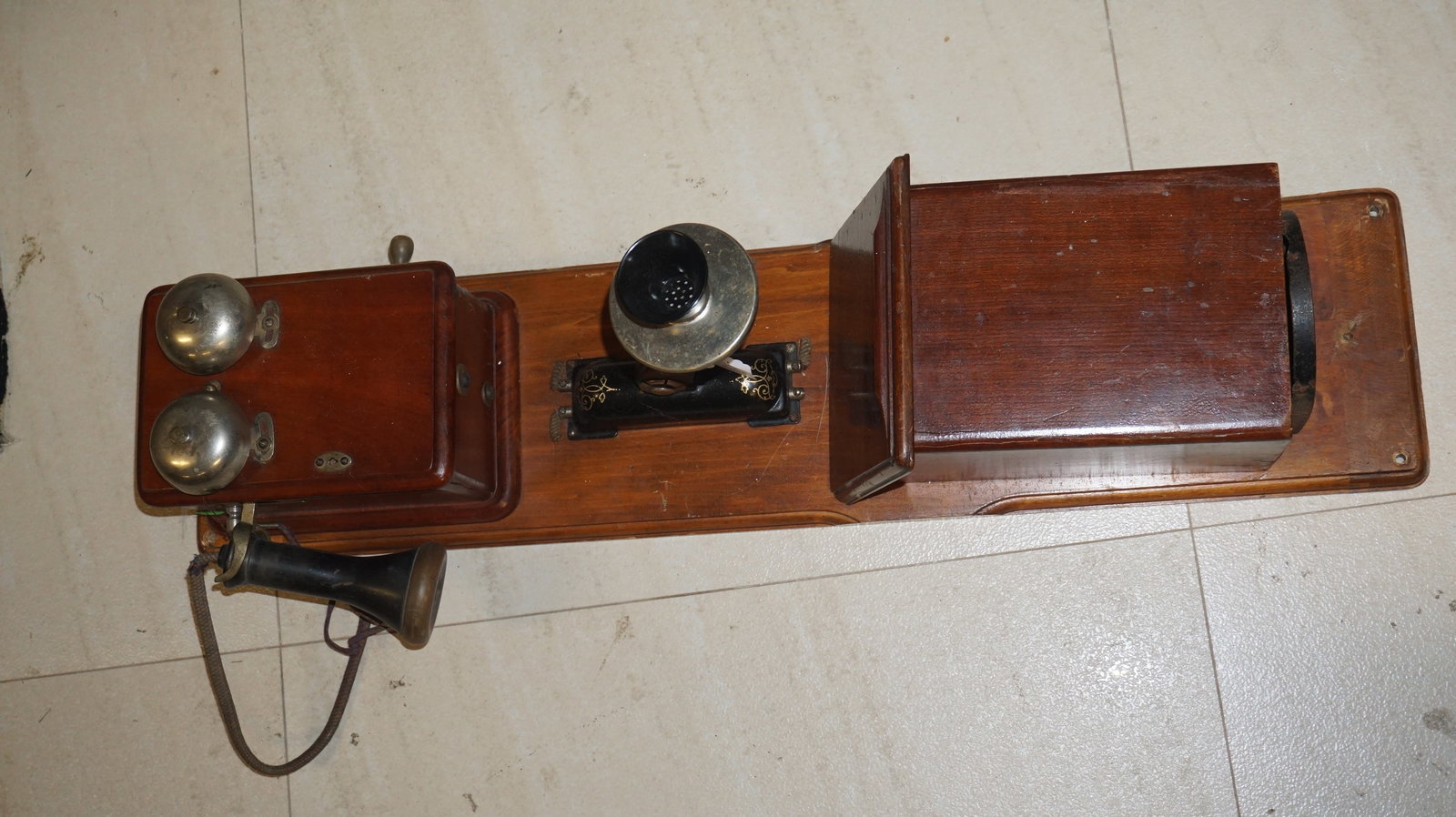 Antique Wall hanging Telephone (1 of 4)