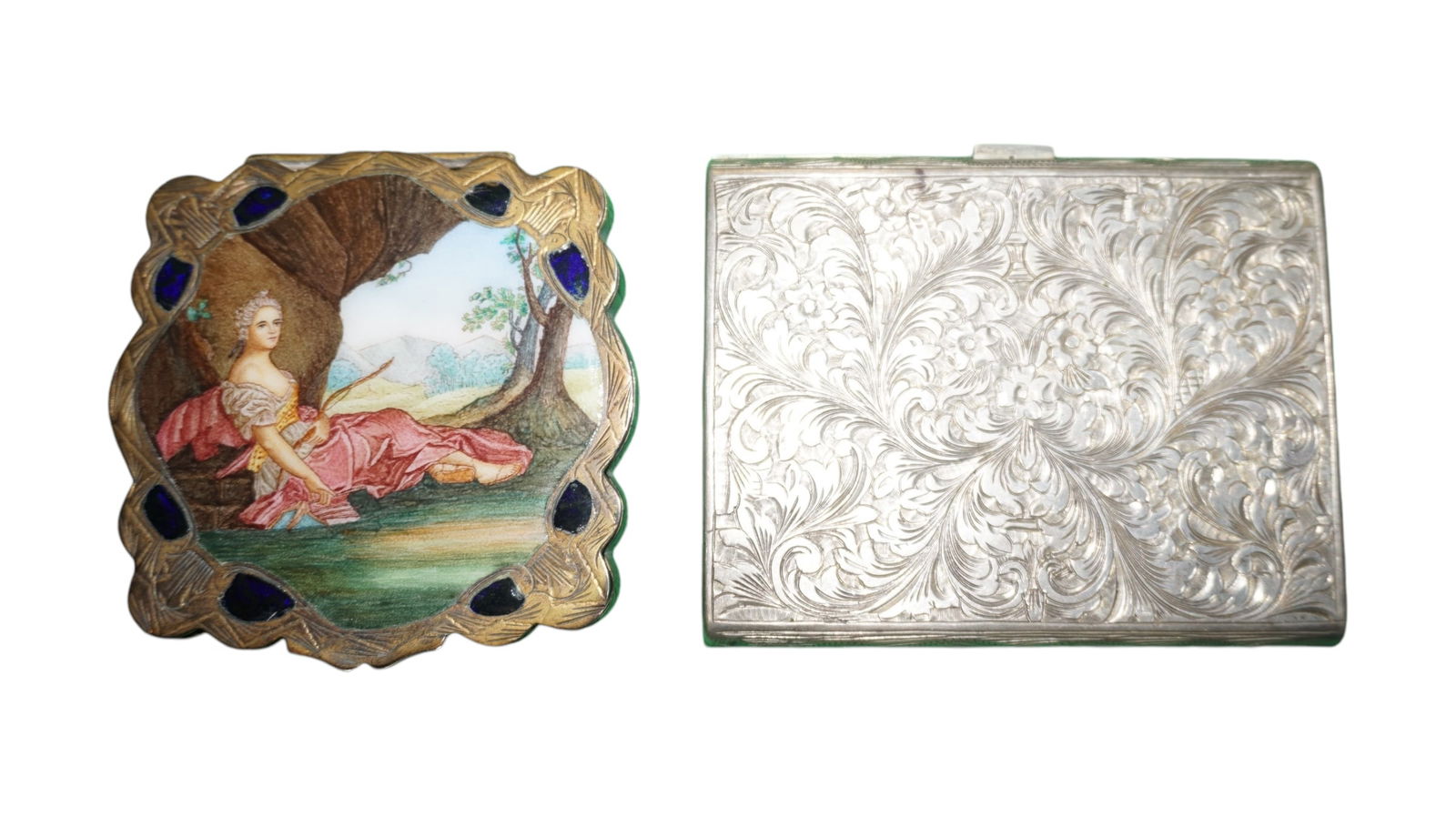 Two Victorian Silver Compacts (1 of 3)