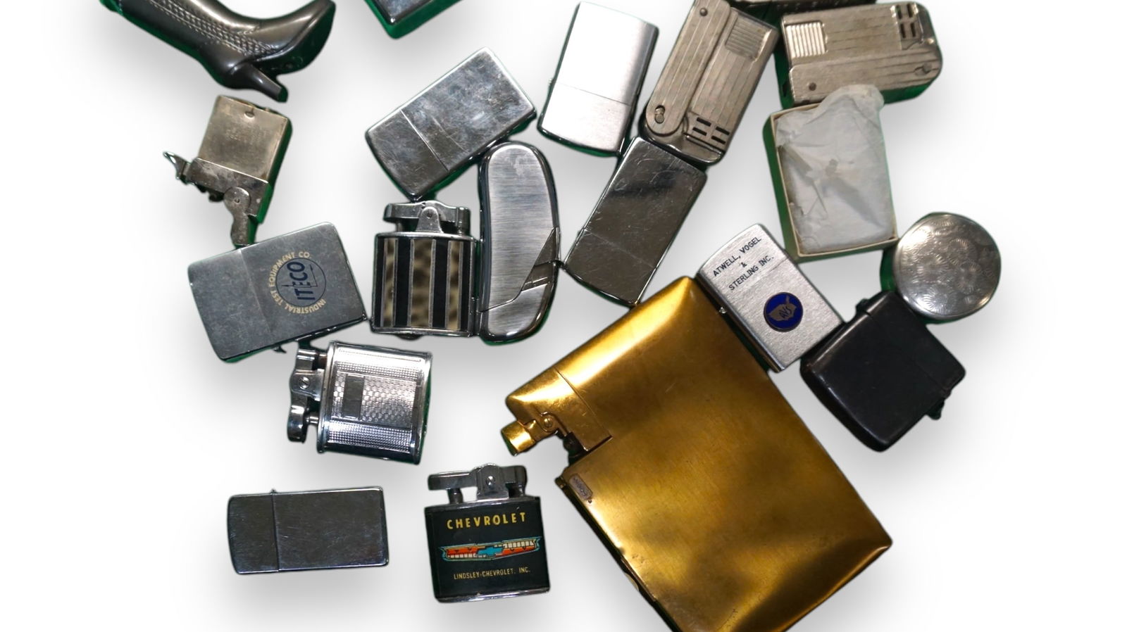 Large lot of Vintage cigarette lighters. Chevrolet collectable. This lot CAN NOT BE SHIPPED. (1 of 5)