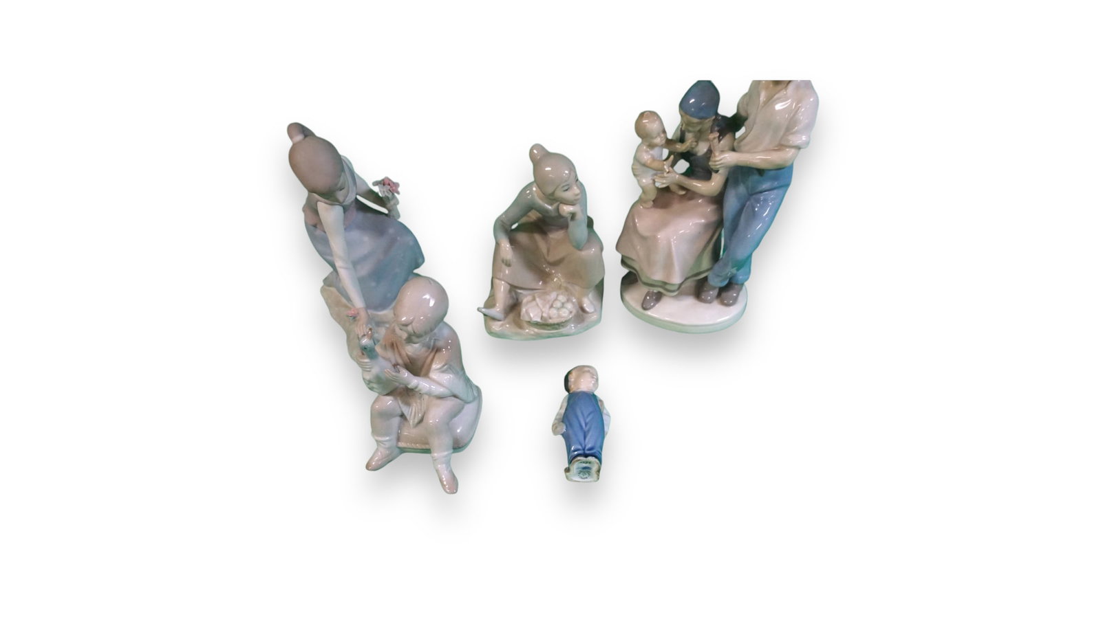 Lladros and other Porcelain Figurines: Lladros and other Porcelain Figurines