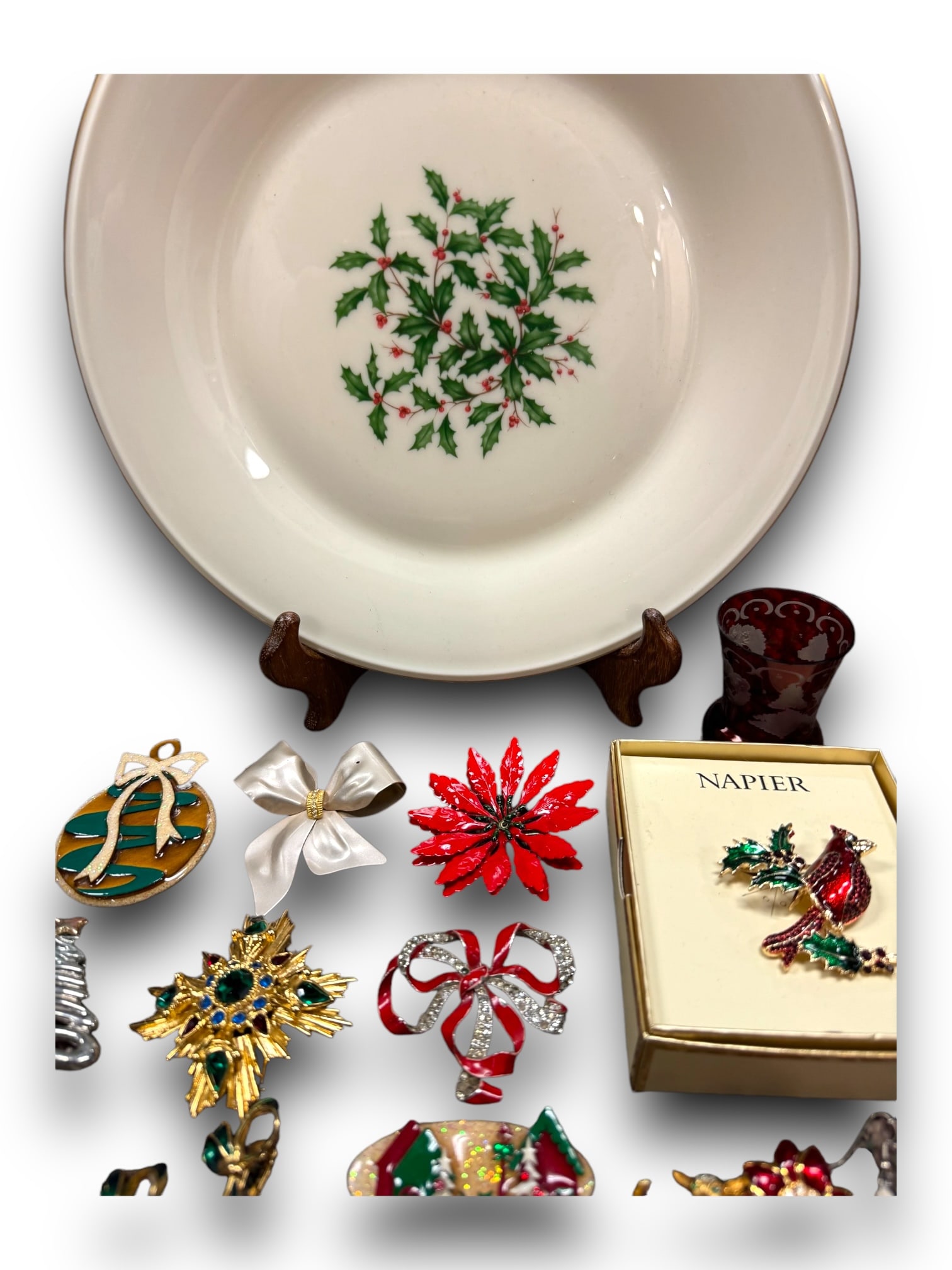 Christmas holiday Brooches & Pins plus Lenox Holiday Pattern Pieces (1 of 5)