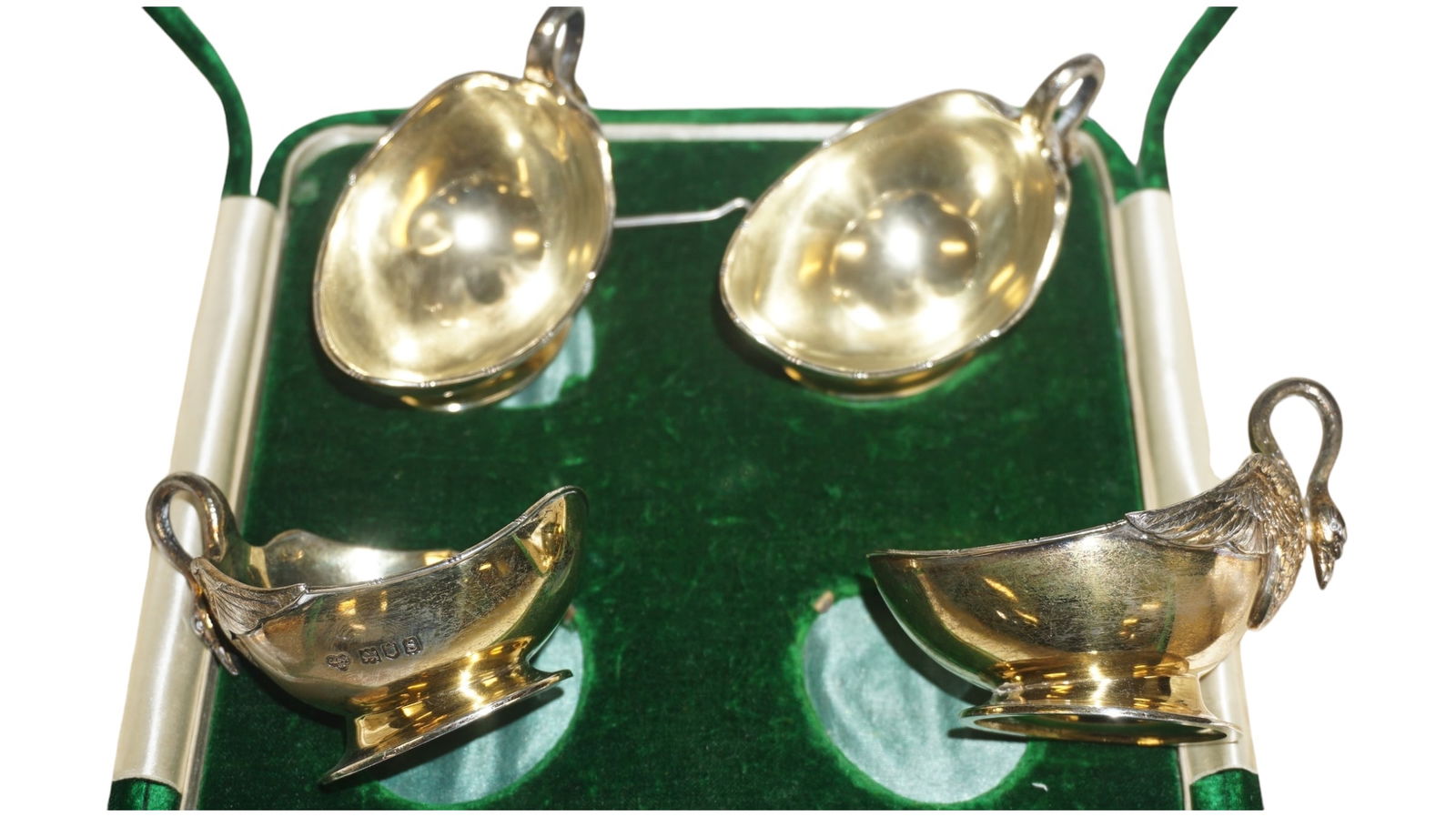 Silver Set of Salts with Swans English Sterling Silver in original felt box. Hallmarked. (1 of 4)