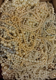 Huge Pearl Necklace Collection Mixed Lot