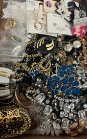 Assorted lot of mixed Costume jewelry