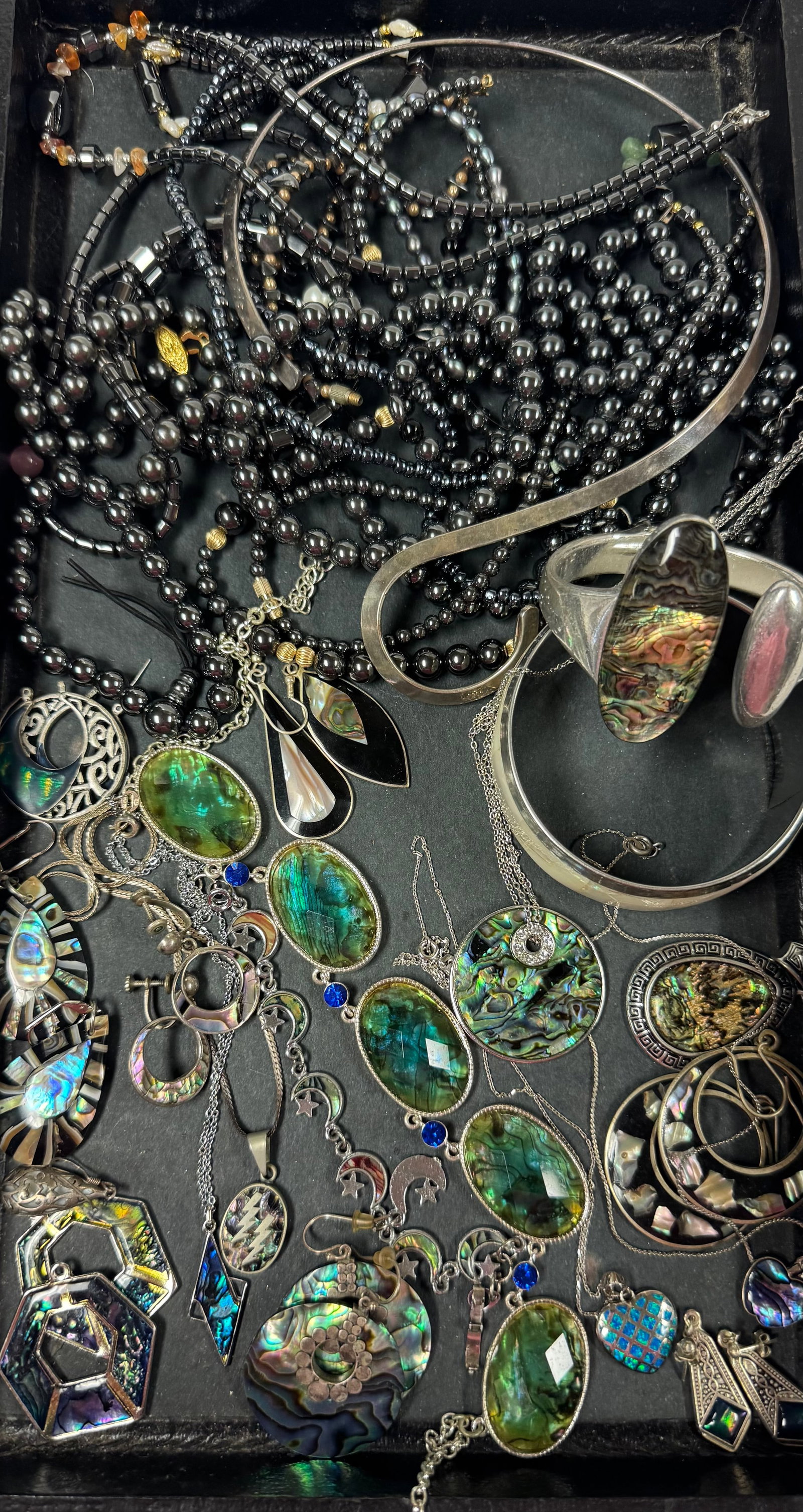 Irridescent & metallic beads and jewelry of all kinds: Irridescent & metallic beads and jewelry of all kinds