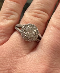 Diamond Engagemnet Ring 1.19ct  44 Round Full Diamonds total weight .92ct Center Stone Appraised at