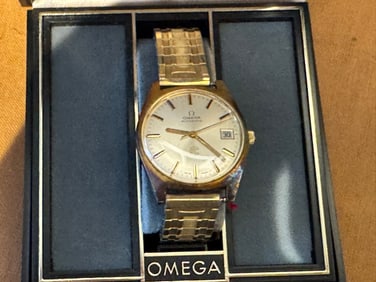 Vintage Omega Automatic mens Wrist Watch in original box