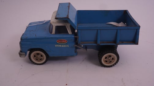 Tonka Hydraulic Dump Truck
