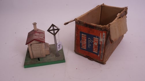 Lionel Train Station House Lookout (Boxed)