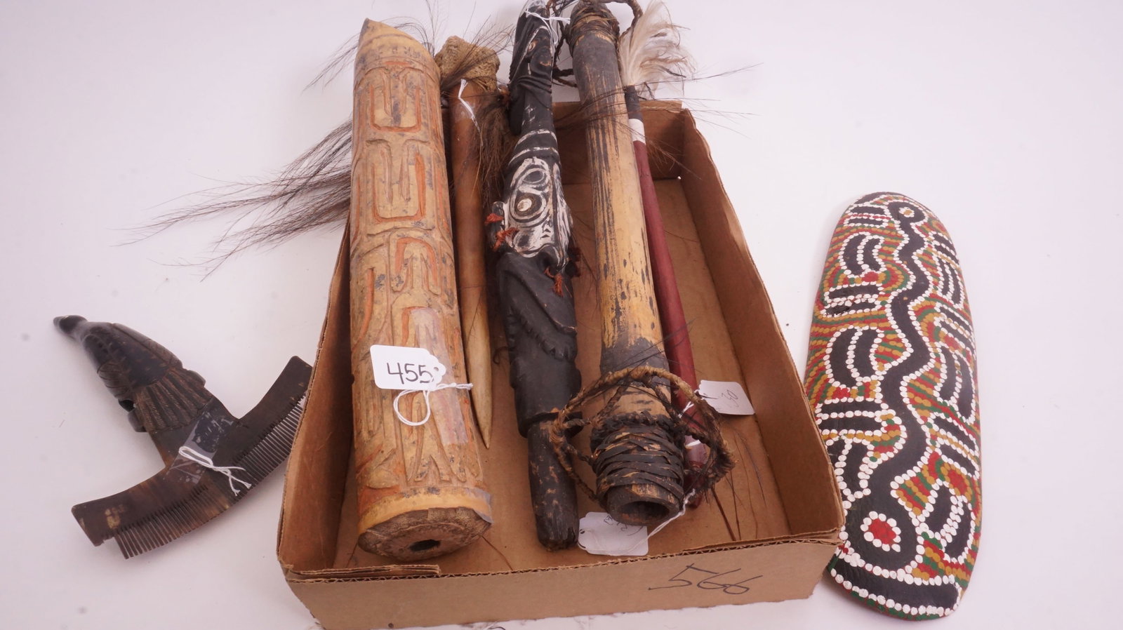 Miscellaneous African Items Lot: Lot of miscellaneous African decorative items, including carved and crafted pieces.