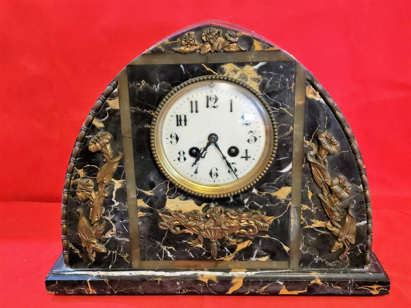 BRONZE AND MARBLE MANTLE CLOCK (1 of 2)
