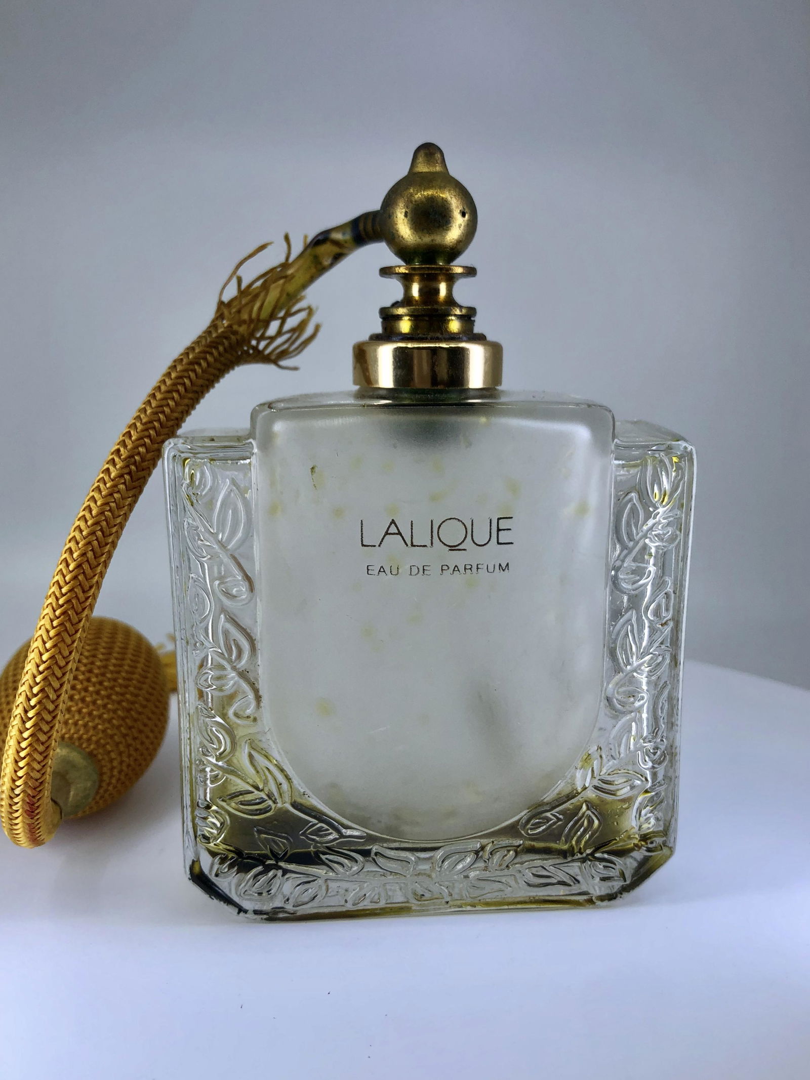 Antique Lalique perfume bottle (1 of 2)