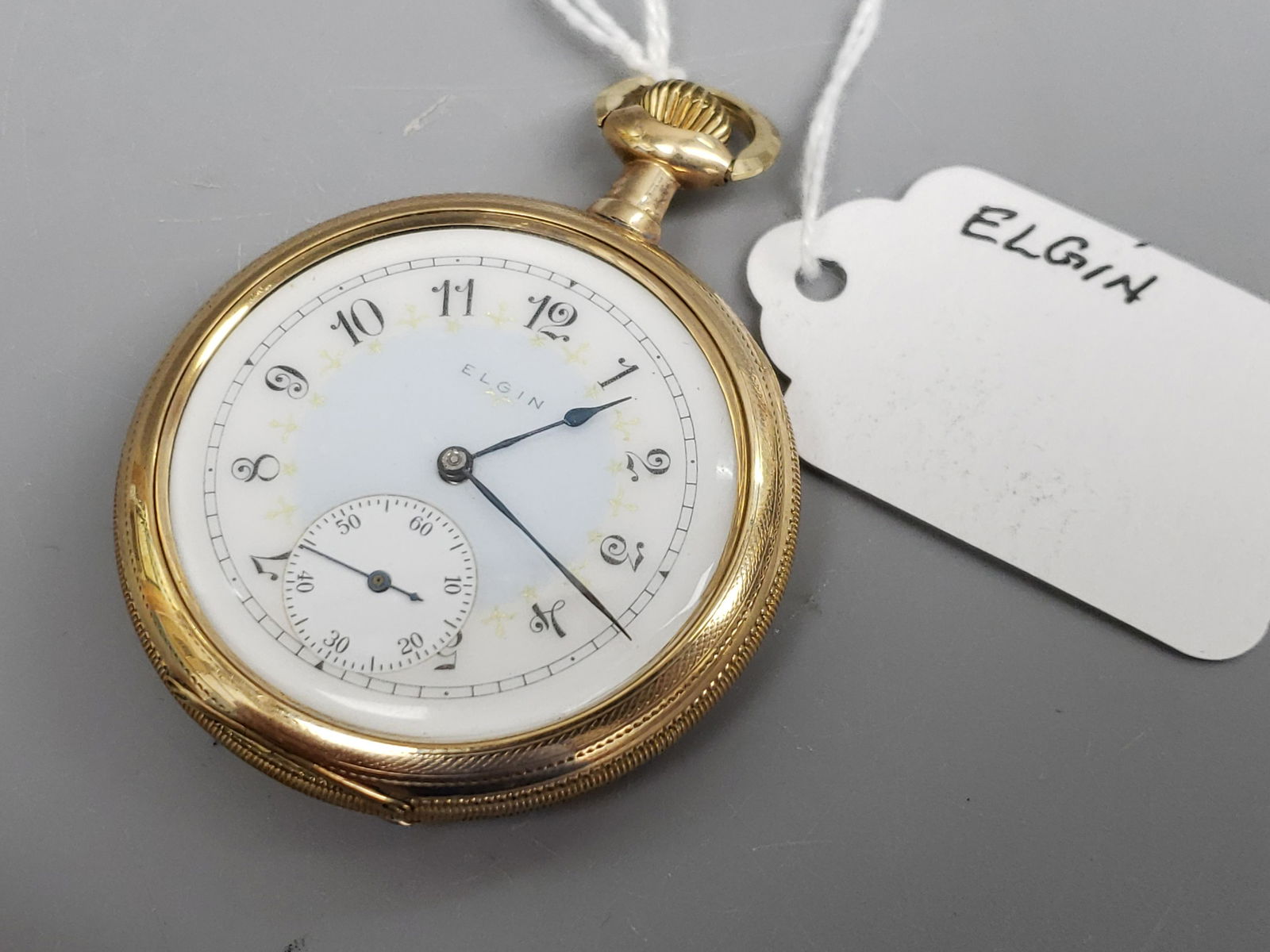 ELGIN GOLD PLATE VINTAGE POCKET WATCH (1 of 2)