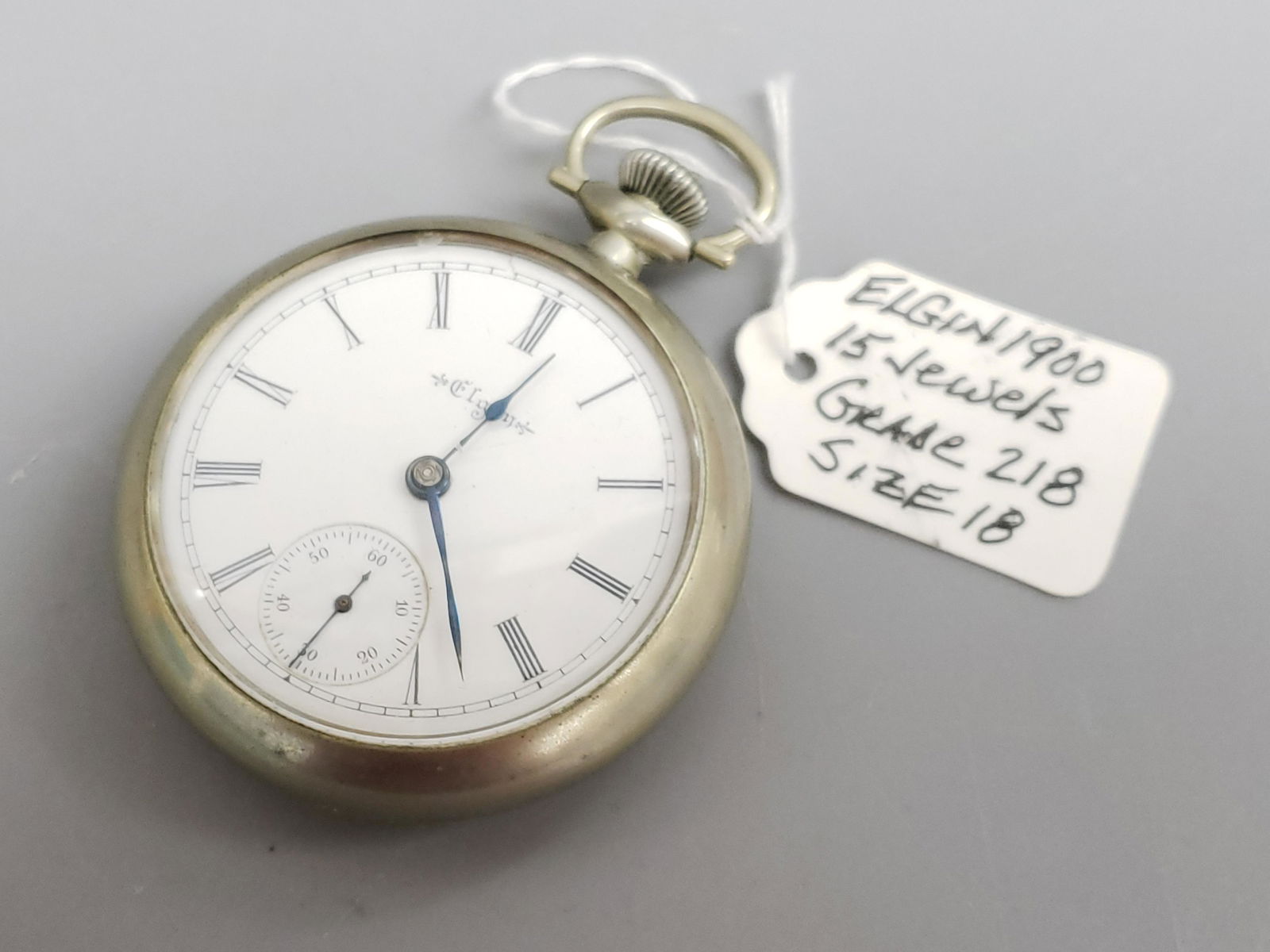 Elgin Vintage pocket watch (1 of 2)