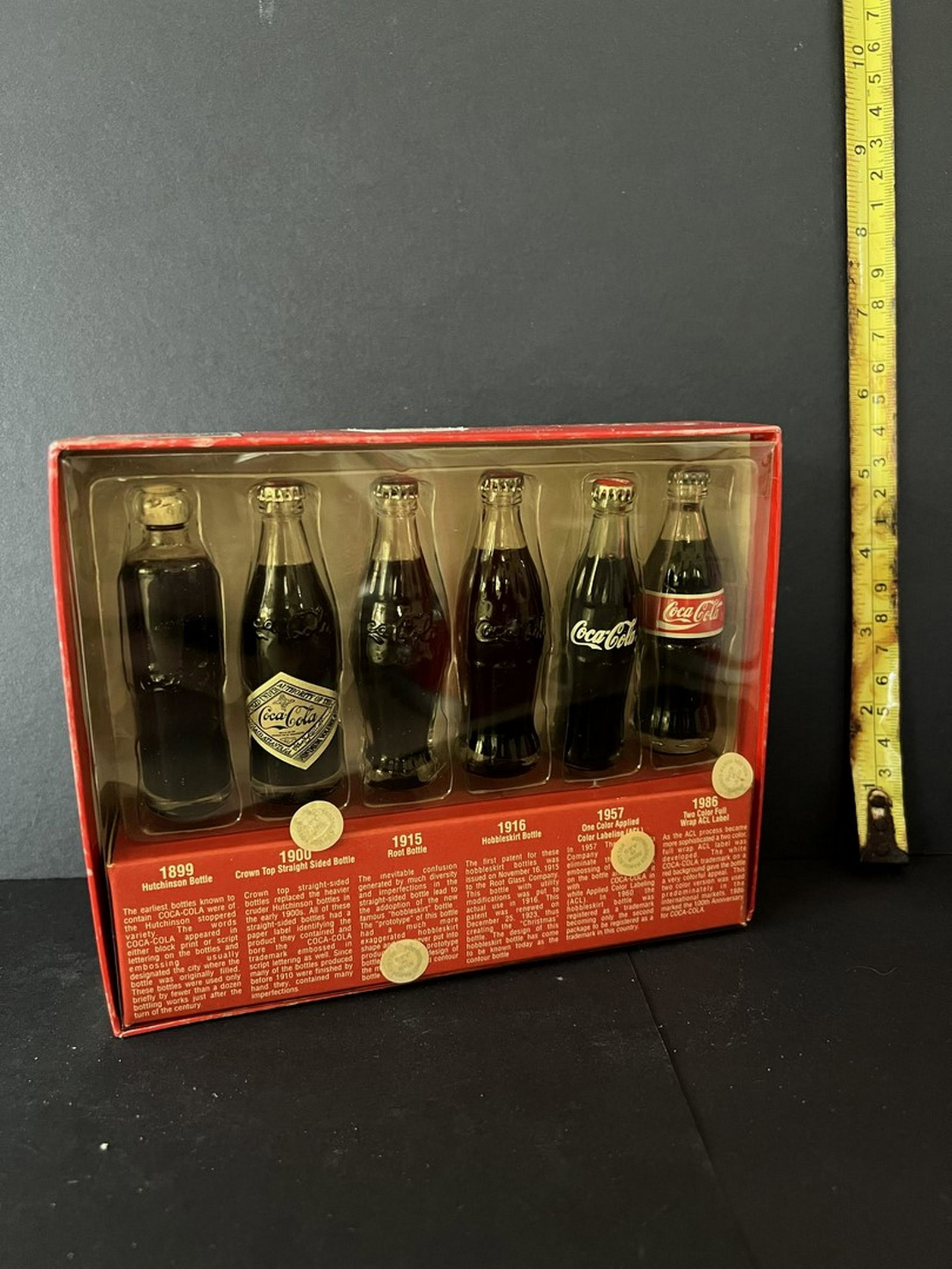 antique coca cola bottles with box (1 of 3)