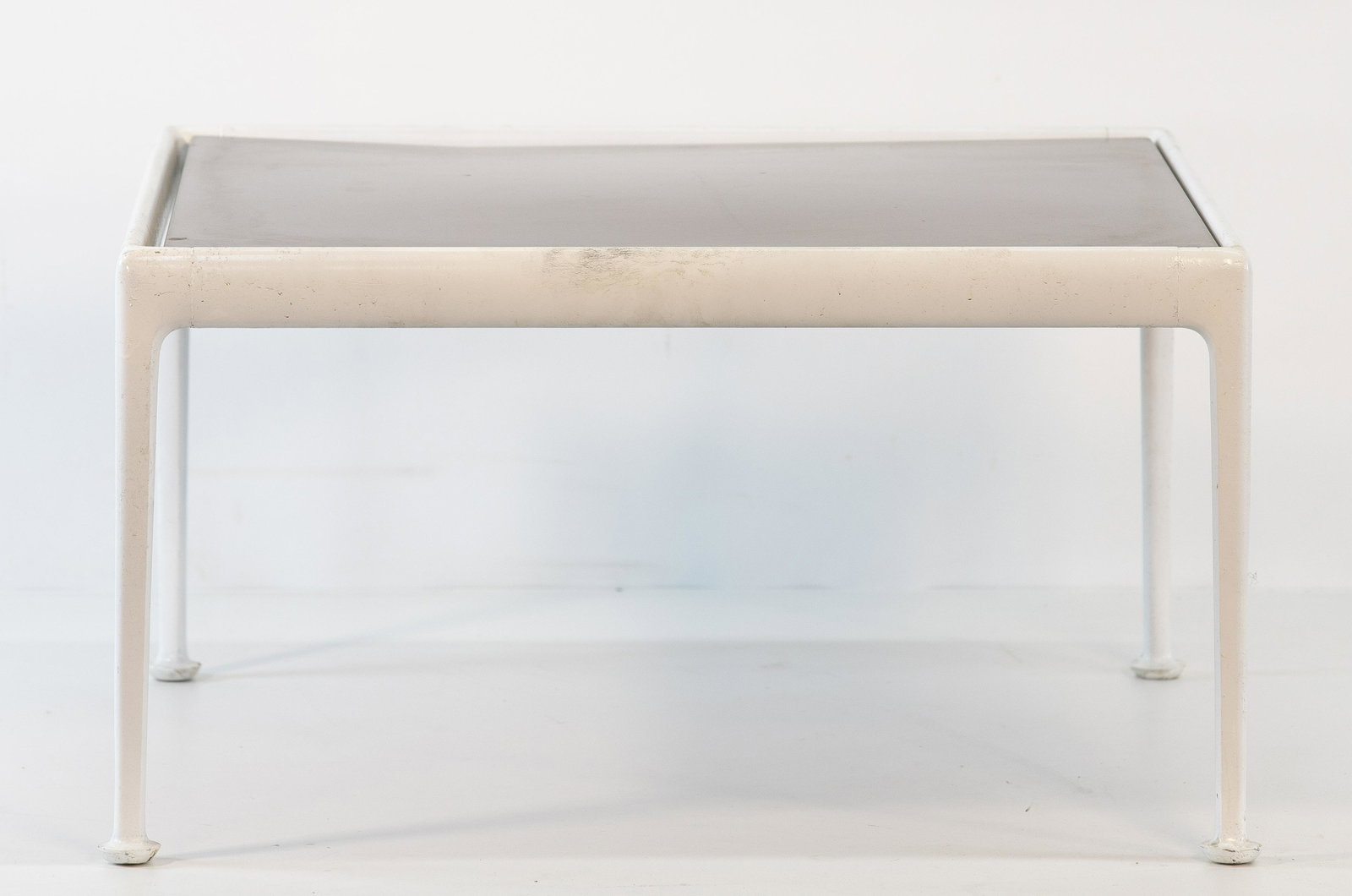 Richard Schultz '1966' occasional table by Knoll (1 of 1)