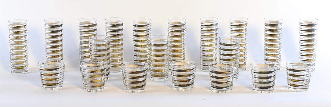 Dorothy Thorpe 20 Pieces Rare Silvered Glassware (1 of 1)