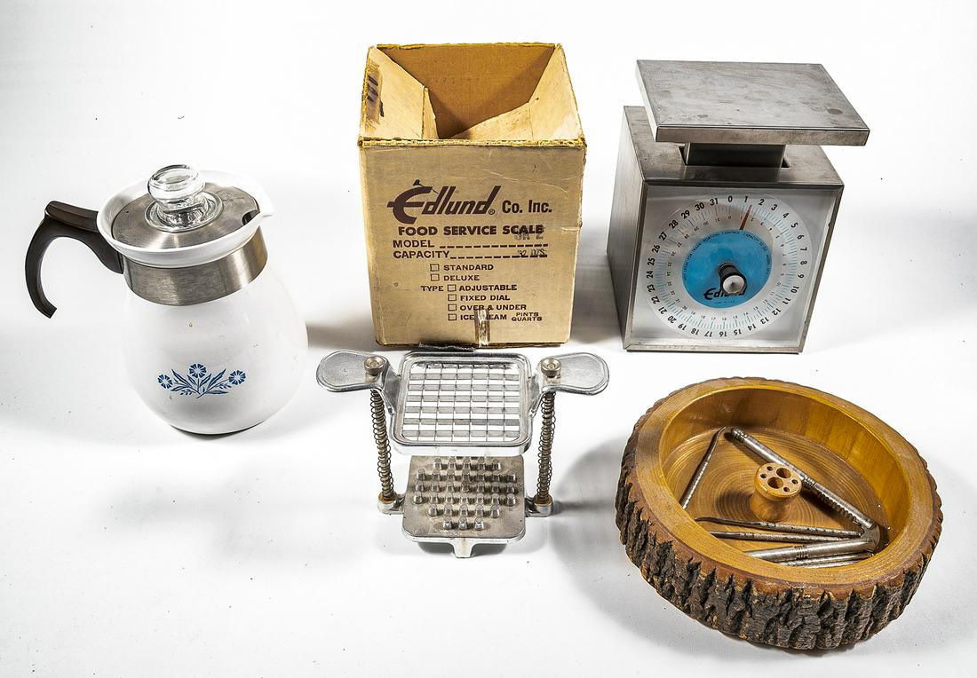 Kitchen Scale (with original box), Dicer, Coffee Pot: Kitchen Scale (with original box), Dicer, Coffee Pot Nut Cracker