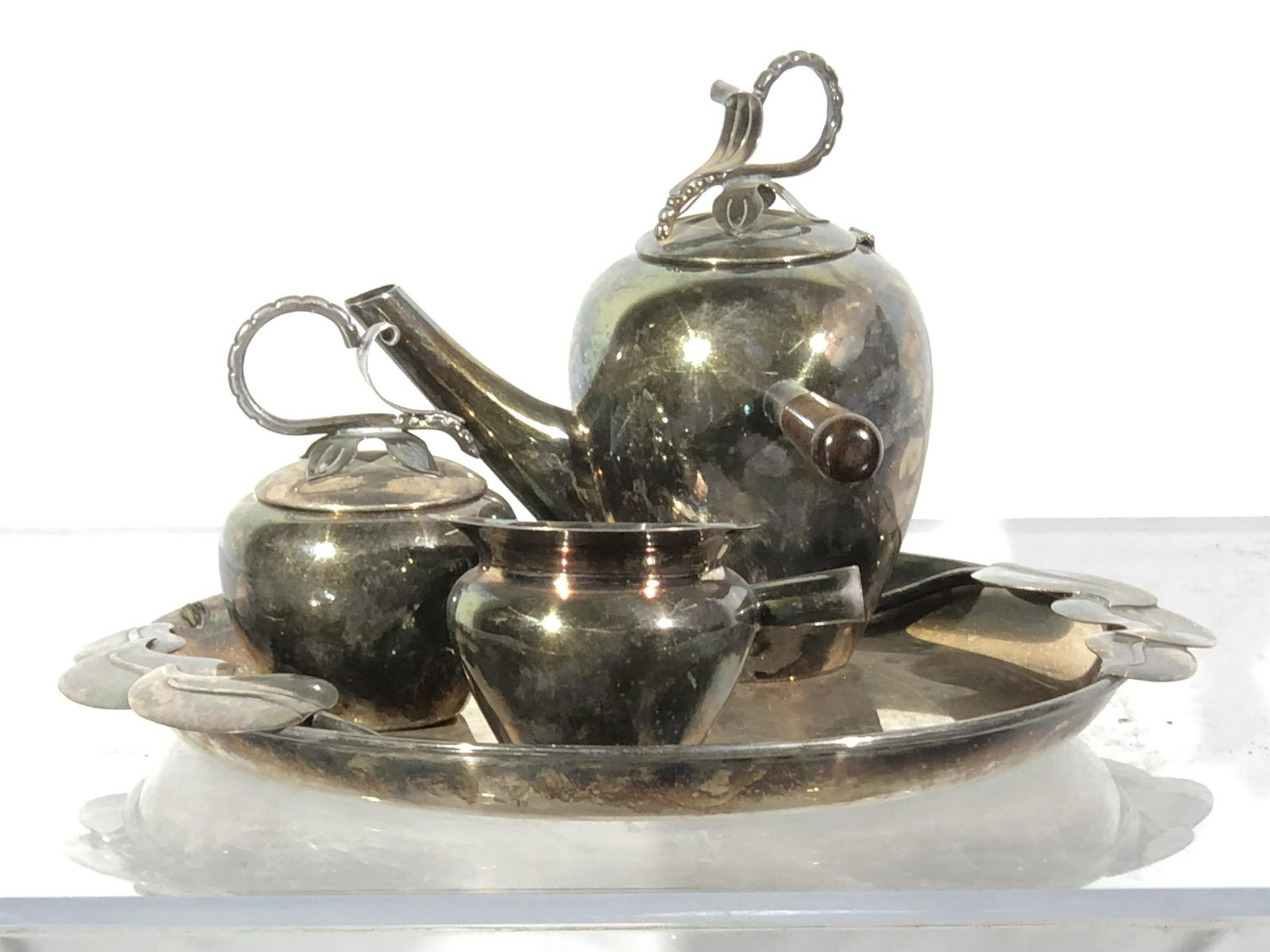 Vintage Art Deco Silverplate Coffee Set: Vintage Art Deco Silverplate Coffee Set, Pot, creamer, covered sugar dish, and tray