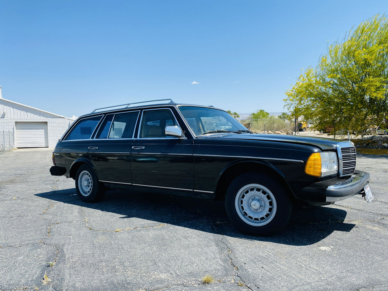 1982 Mercedes Benz 300TD Wagon (1 of 11)