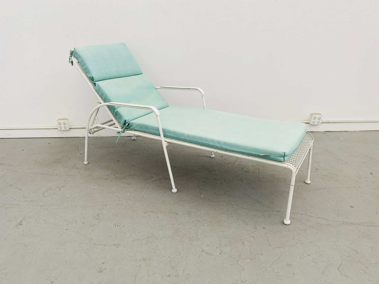 Maurizio Tempestini for Salterini Chaise: Maurizio Tempestini for Salterini Chaise 39H x 25W x 64 Long