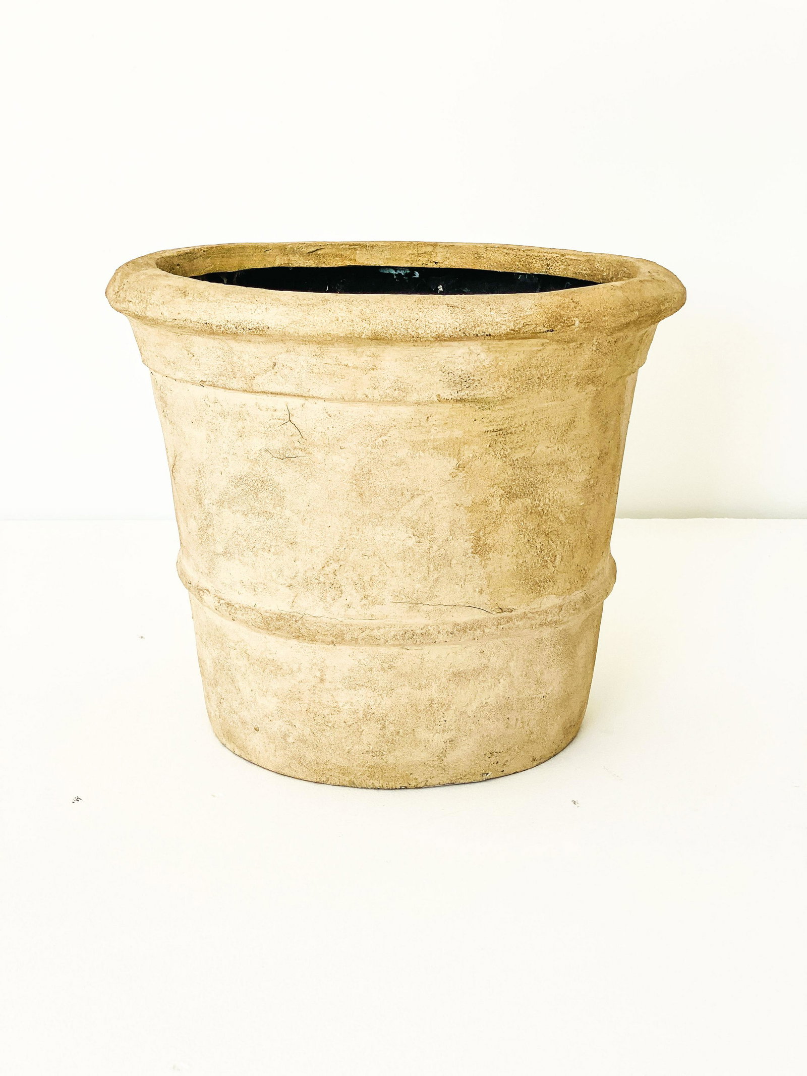 Steve Chase Outdoor Pot: 16H x 17 Diam