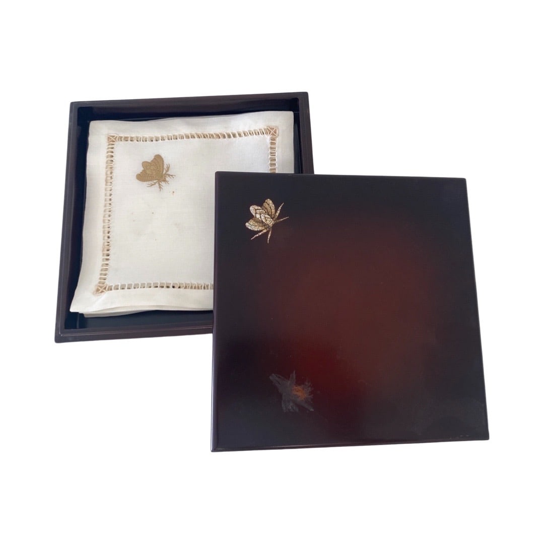 6 linen bev napkins w wood Case: 6 linen bev napkins w wood Case1.5 x 8 x 8