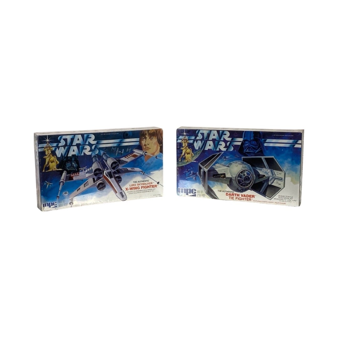Set of 2 Star Wars Model Kits ( Still in Shrink Wrap) (1 of 3)
