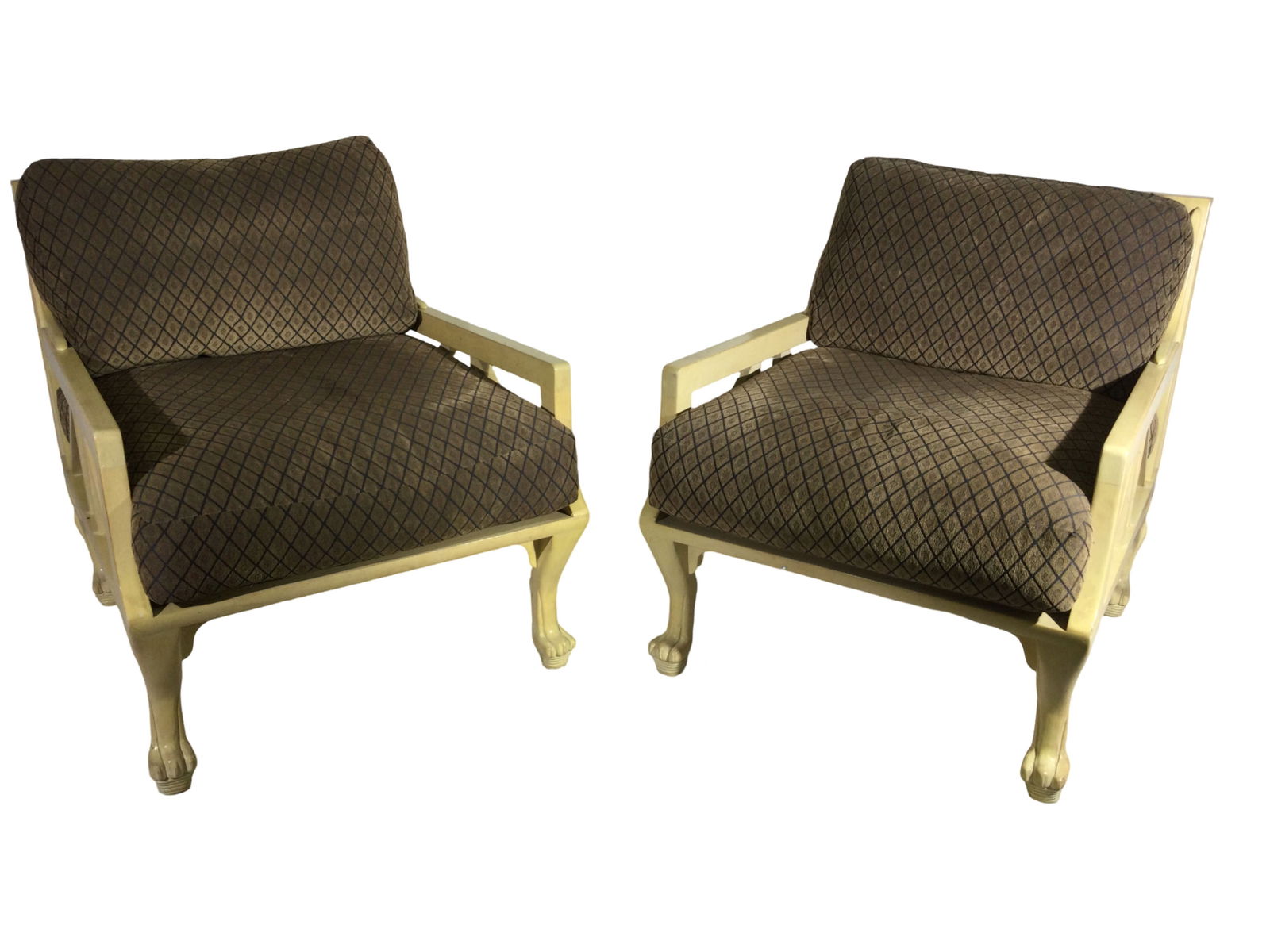 John Hutton "Thebes" Chairs: Pair of Exquisite Beige Armchairs 31 x 28 x 30