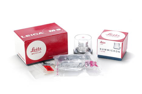 Leica M3 Last Series: Noch nach Produktionsanlauf der Leica M4 entstand eine letzte Serie von 20 Exemplaren der Leica M3, im Seriennummernbereich 1164846 bis 1164865. Die hier angebotene Kamera befindet sich mit ihrer Kont
