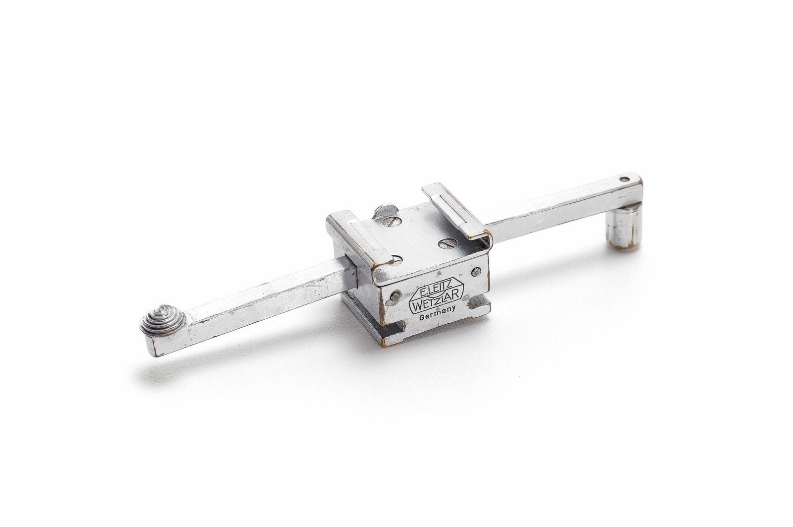 Leitz Lefthand Release (1 of 5)