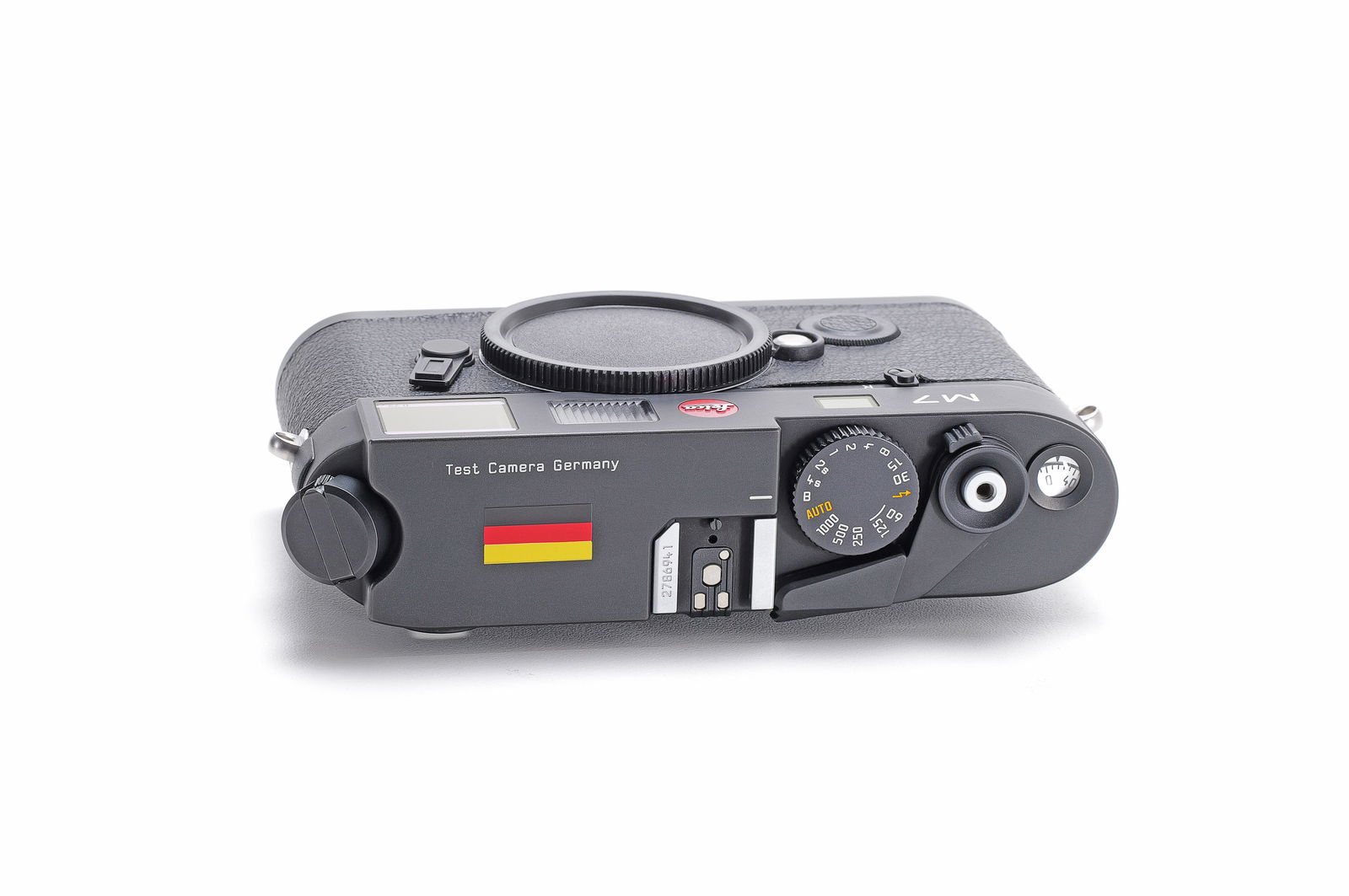 Leica M7 "Test Camera Germany" black 0.72: Speziell gravierte Demokamera für den autorisierten Leica Fachhandel in Deutschland. Insgesamt wurden nur 60 Exemplare in dieser Ausführung produziert. In neuwertigem Zustand, mit Originalverpackung