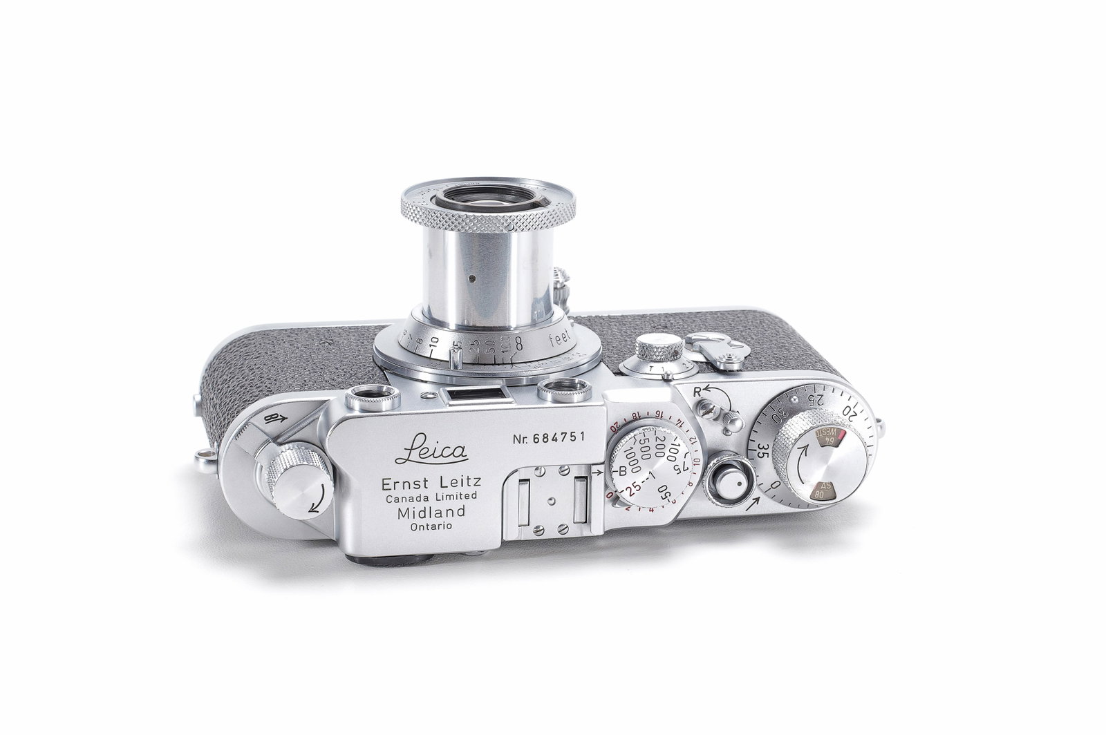 Leica IIIf Midland: Seltene, in Midland (Kanada) produzierte IIIf mit Elmar 1:3.5/5 cm Nr. 988681 mit roter Skala und „Feet“-Skala. Für ein passendes Midland Summarit 1:1.5/5 cm siehe Los Nr. 056. Literatur: James