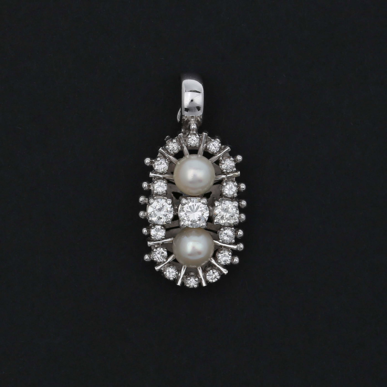 DIAMOND AND PEARL PENDANT (1 of 2)
