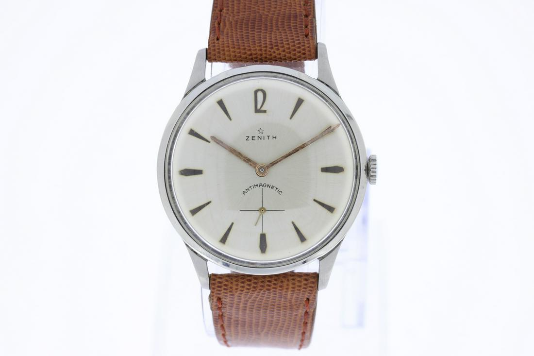 Zenith Antimagnetic Oversize Vintage Watch: Handwinding movement, small second, acrylic glass, leather strap not by Zenith, diameter without crown approx. 38 mm, weight approx. 40 grams, very good collectors conditionHandaufzugswerk, kleine Sek