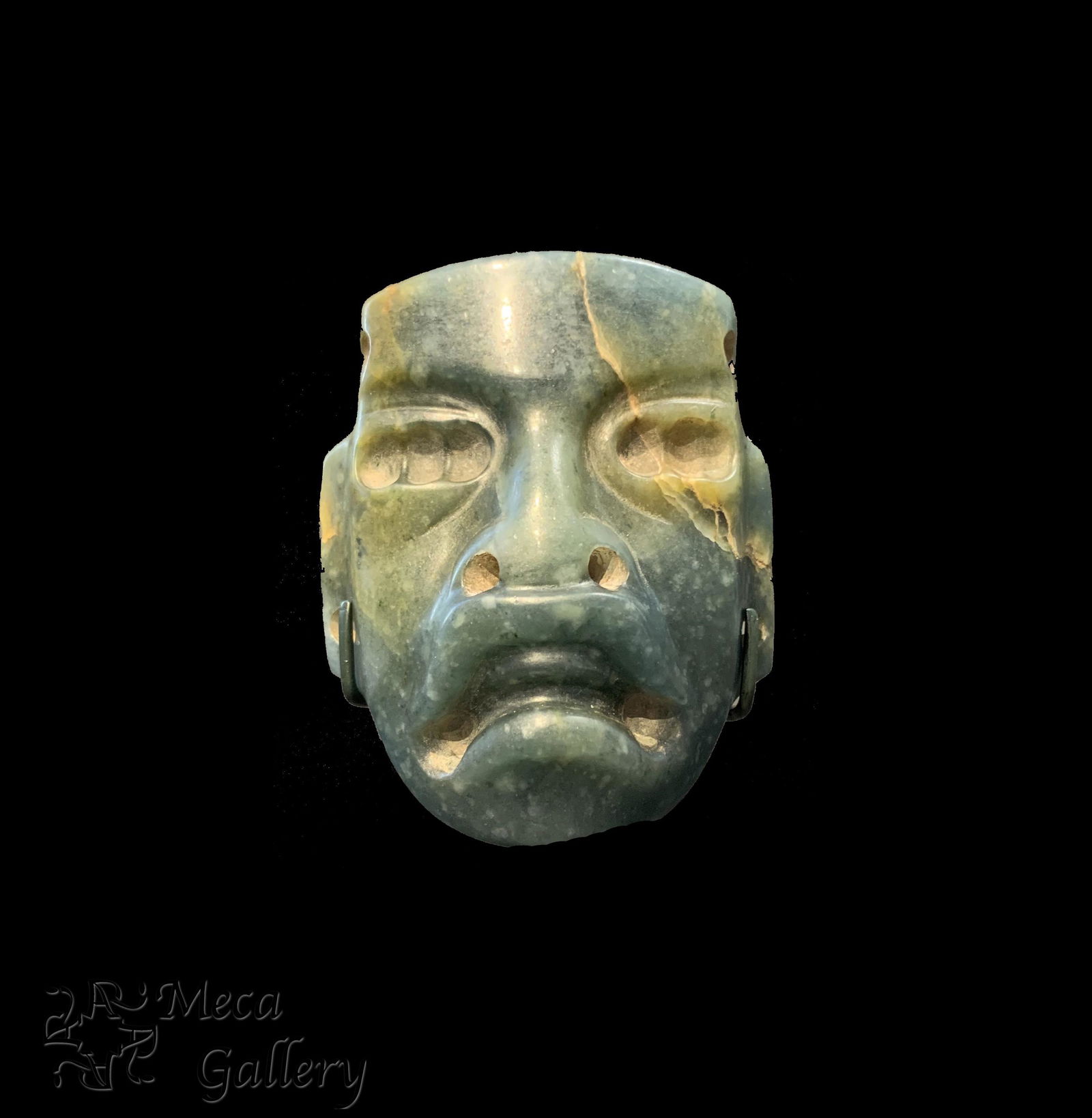 Olmec Trancelucent Jade Maskette (1200-900 BC) (1 of 13)