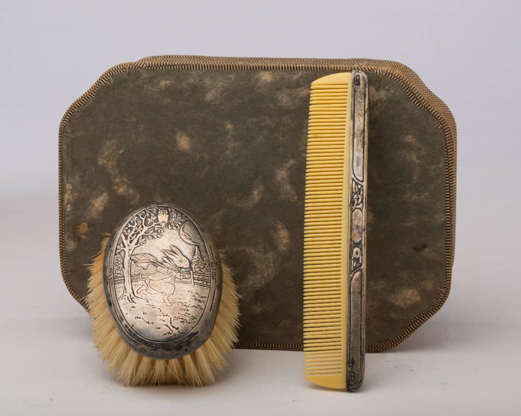 Sterling Silver Peter Rabbit Brush and Comb.: In original box, total weight 50 grams.