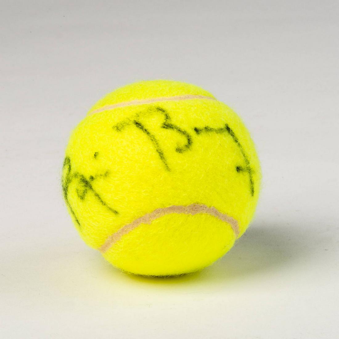 Bjorn Borg Signed Tennis Ball.: Like new condition. Items may be previewed at our Freeport, Maine gallery prior to the close of the auction. Call 207-370-4746 or e-mail andrew@cascobayauctions.com to schedule an appointment Flat rat