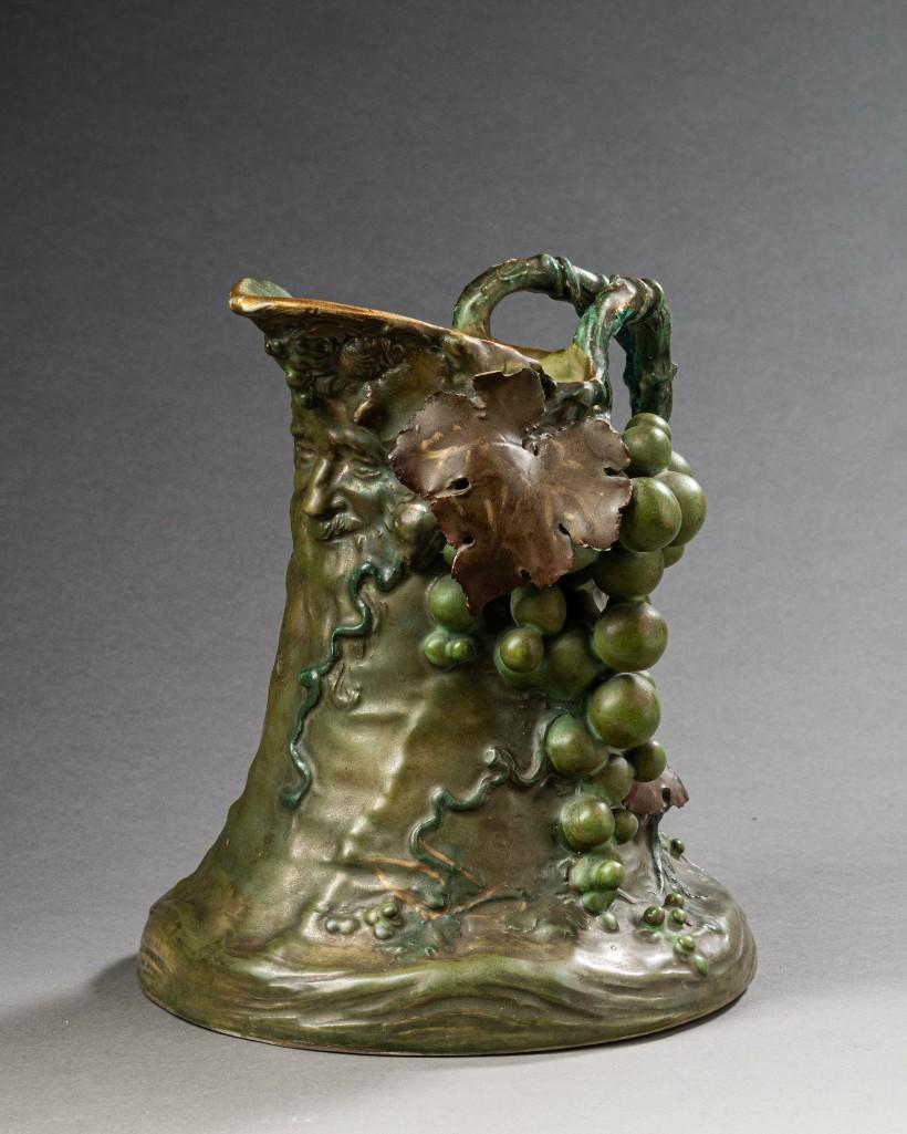 Ernst Wahliss Turn Teplitz Amphora Art Nouveau Pitcher.: Height 8 inches. Detailed condition reports are available upon request. Due to the current stay at home order, in-person preview will not be available until May 1 Items may be picked up at our Freepor