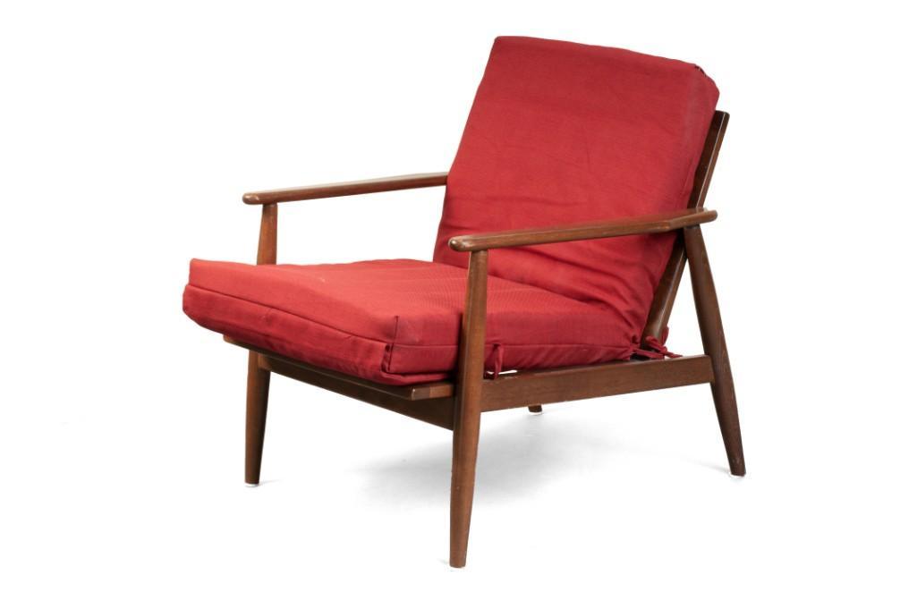 Viko Baumritter Mid-Century Modern Chair.: Height 26 1/2 inches. With factory stamp, replacement cushion. Detailed condition reports are available upon request. Due to the current stay at home order, in-person preview will not be available unt