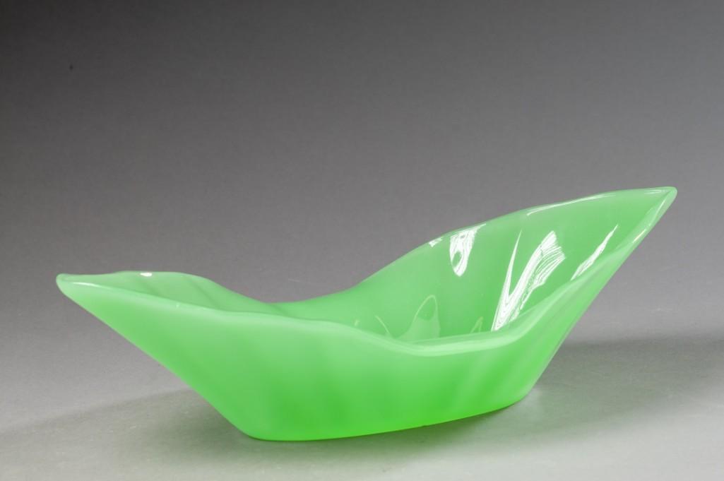 Fenton Jadeite Console Bowl.: Length 13 inches. Detailed condition reports are available upon request. Due to the current stay at home order, in-person preview will not be available until May 1 Items may be picked up at our Freepo