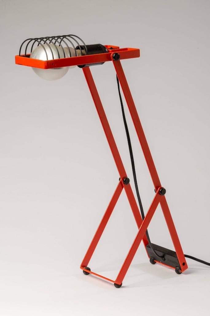 Red Artemide Sintesi Table Lamp.: Ernesto Gismondi Design, height 17 inches.
