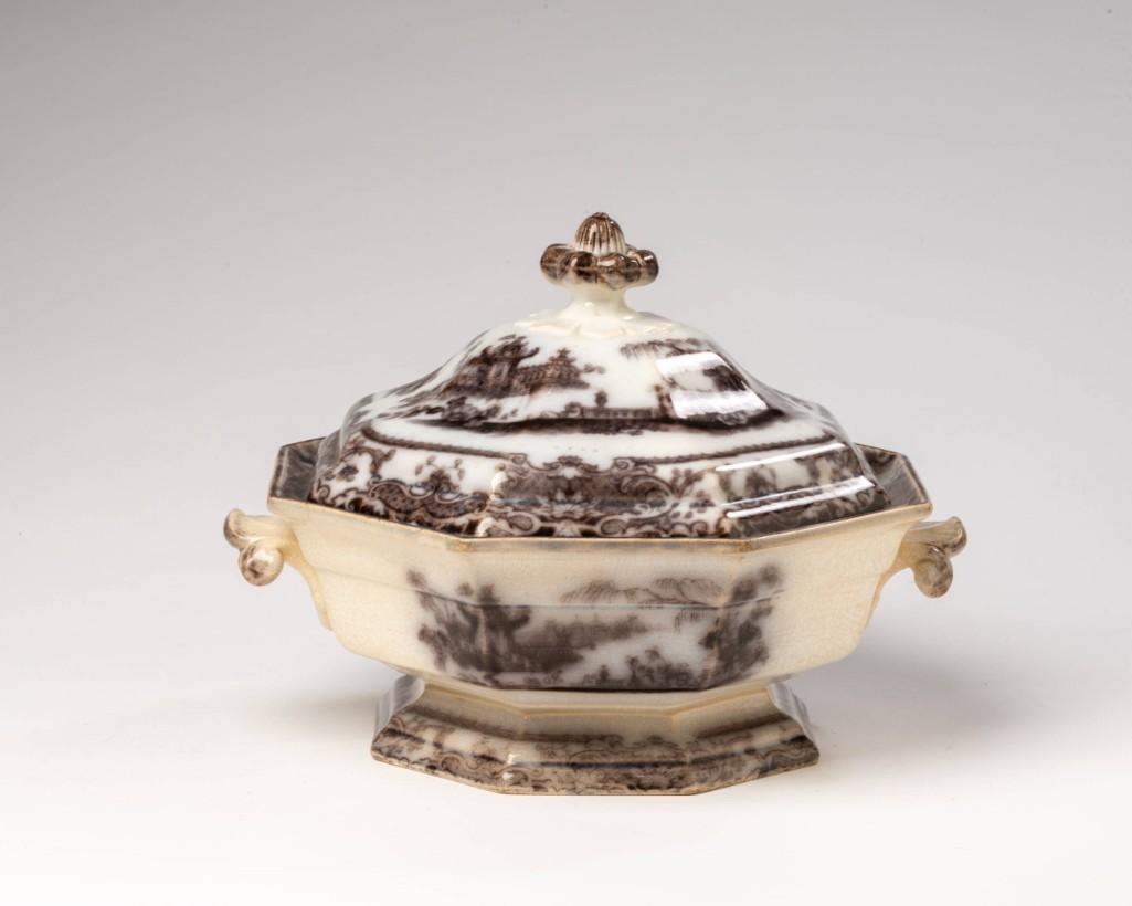 Mulberry Flow Black Soup Tureen. (1 of 4)